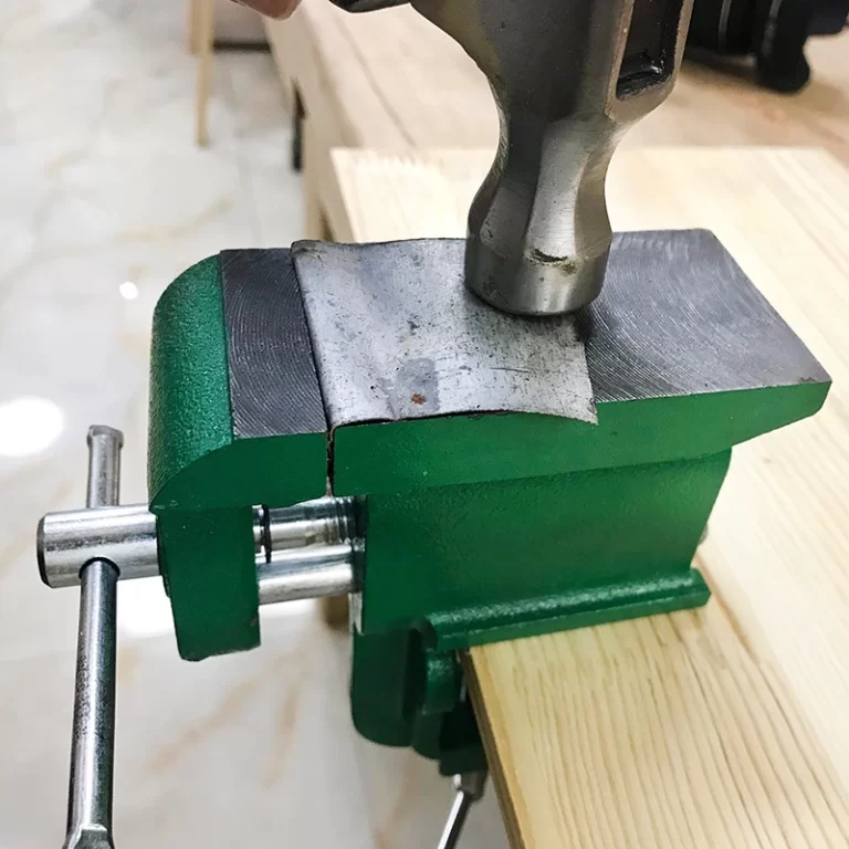 Étau de banc avec enclume, petit étau de table domestique, pince antarctique plate, pince multifonctionnelle, outil de bricolage fait à la main 3